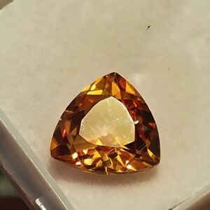 4.30ctw Padparadscha Sapphire Quality Trillion Cut - Sri Lanka Loose Gemstone